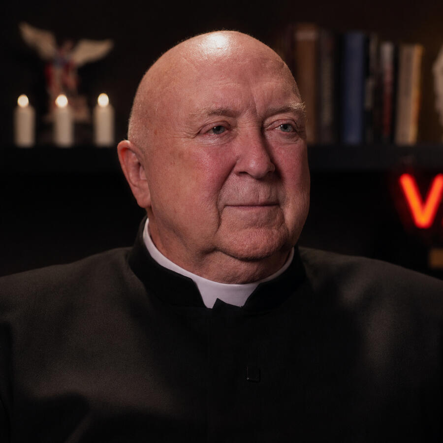 Padre Charles T. Murr